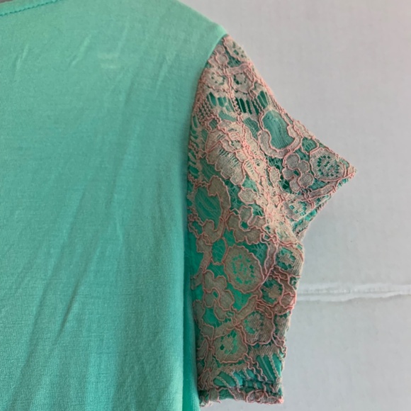 Y2K babydoll T-shirt with lace design in pink - Picture 3 of 10